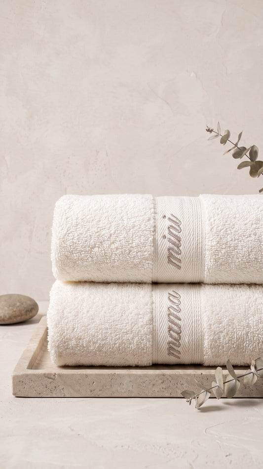 Mama & Mini Script Embroidered Hand Towel Set