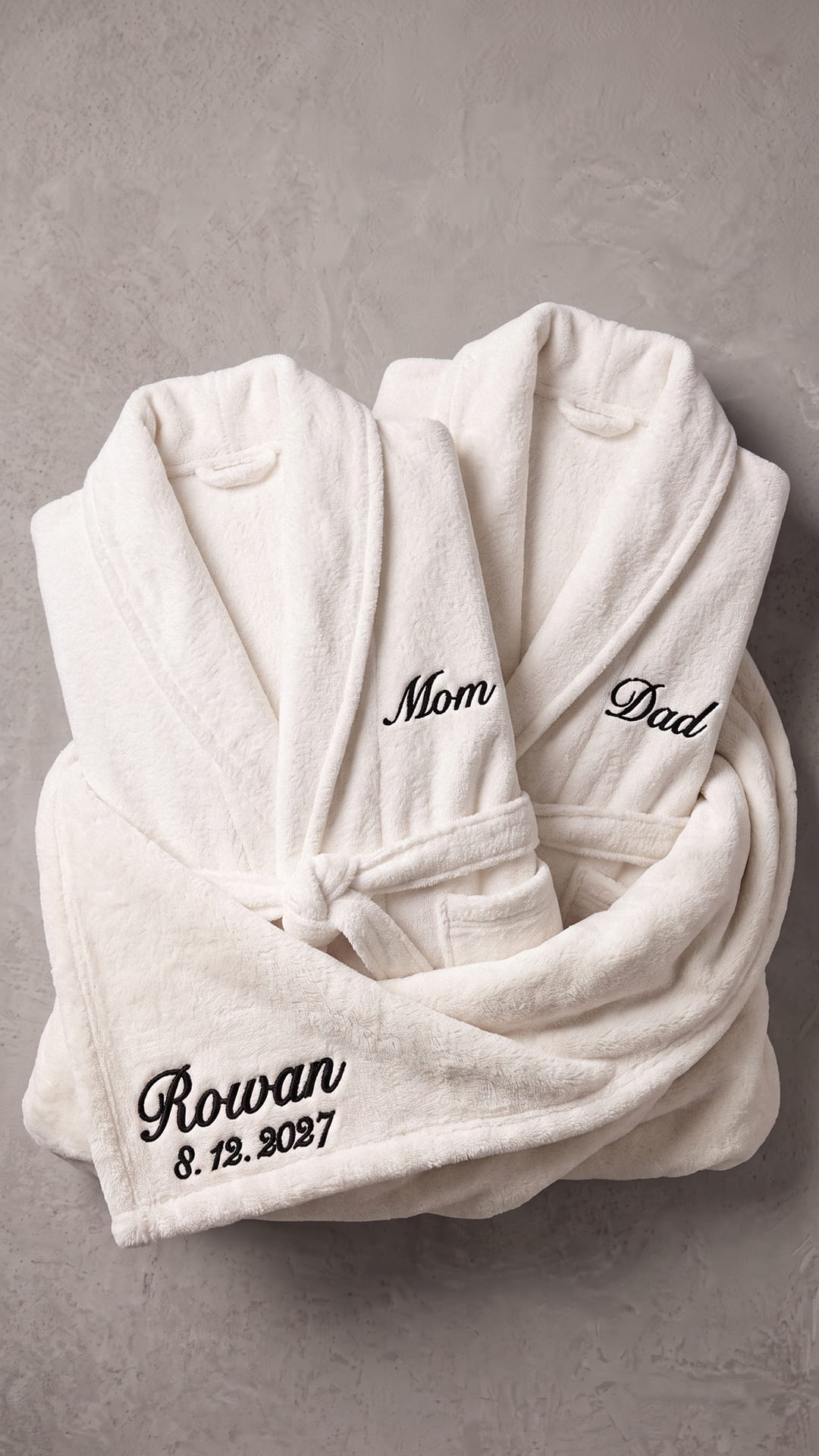 Mom & Dad Robe with Blanket Set | Child Name & Date Family Gift