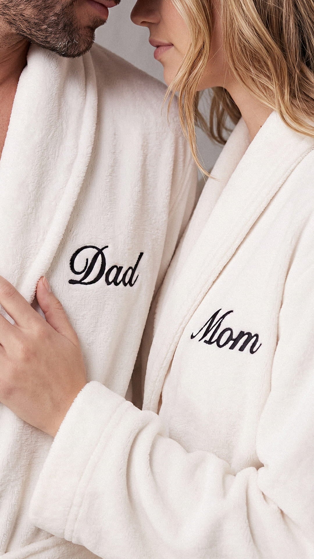 Mom & Dad Robe with Blanket Set | Child Name & Date Family Gift