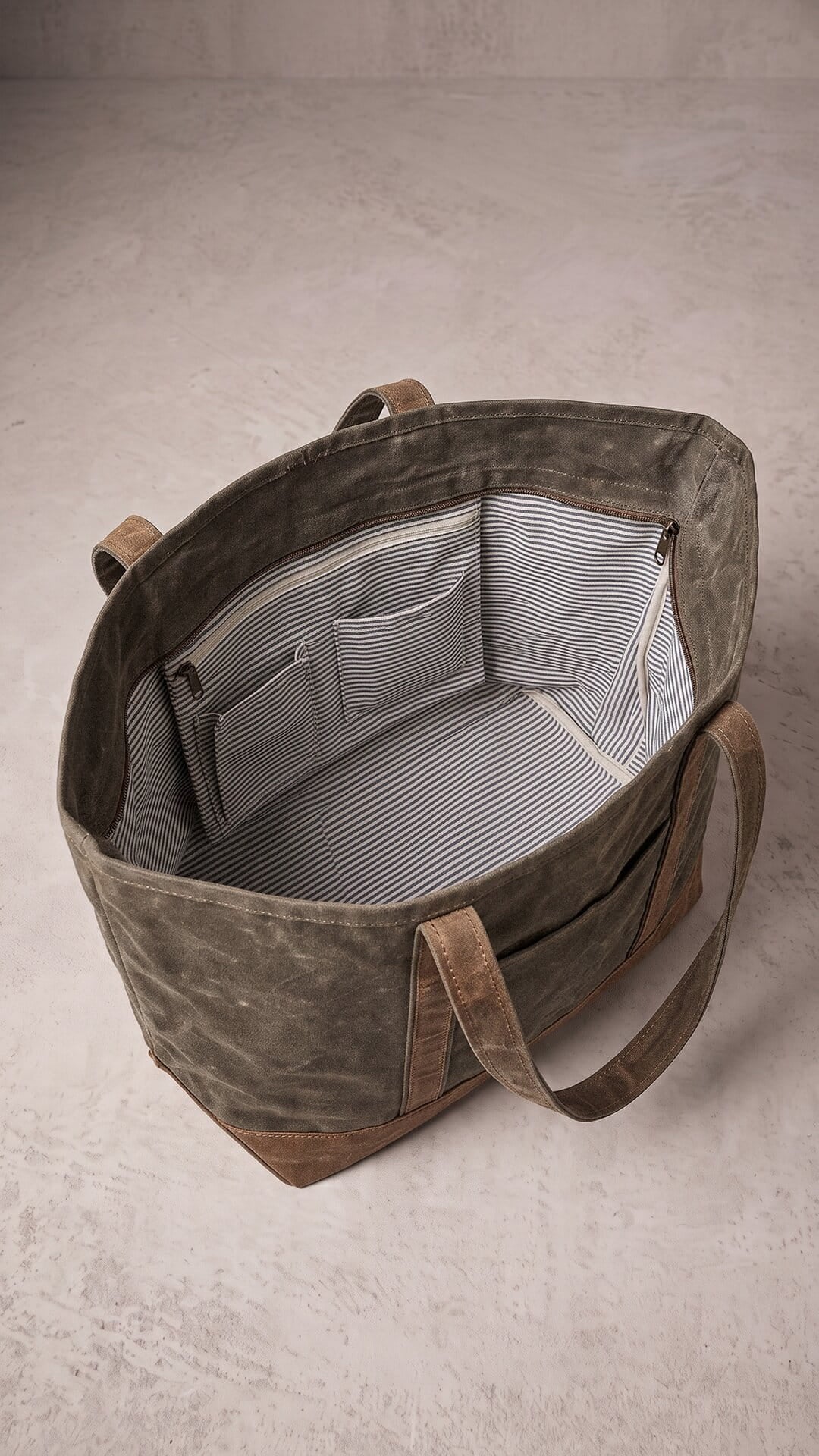 Heavyweight Waxed Canvas Classic Tote